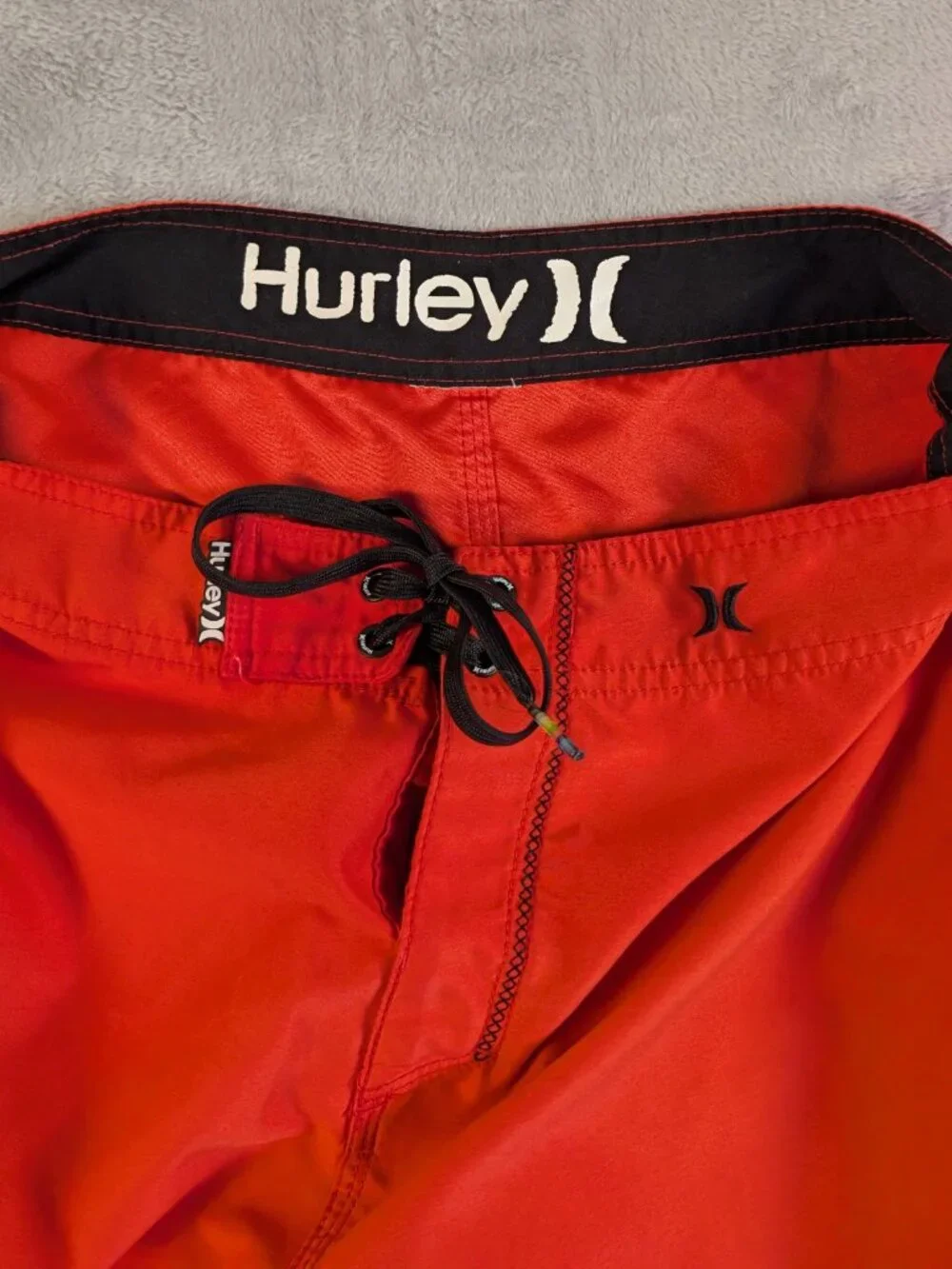 Hurley Men's Red Size 32 Board Shorts Unlined With Pocket Triple Stitched